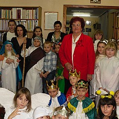 PL 0491 0640 PB 0494 0622 CL 0577 0415 t 0665 0328 CB 0494 0486 t 0568 0384 t 0572 0380 RH 0667 RL 0428 BH 0535 BL 0311 i 032 010 I 032 009 T 2 V 05.0 S 1 FR 000.36 WN 0177 WF 0496 m 00
 V 06.1T0540 Y 0557 I 0 S 000050 G 0848 I 0 S 000060 G 0199 C 000060 C 0199 V 001 L 306 G 0382 C 2 D 0256
ZP 0630 FR 00 FJ +352 FT +00 FM 00 FP +375
R 8556 PM 0002 CM 0122 PO -100 PO -100 CO 4300 CO 4000 S 0214 Y 0467 R 0475 B 0496 SO 0818 YO 0945 RO 1062 BO 0869 F P767
0.53.00.00  BarCo_A098FF008025    84   ST 09 F 01 I 0000.  F 0 Z 0 E 0007
 S 0 B 0 AFR 00000 AFT 0 F 0
R 1 D 0200 F 000 Z 00 D 03 O 0 T 1 F 0 S 0 S 1400 E +05.0
P 002 S 0000007 N 254 S 0015597
B 154 BV 0153 F 057 FV 0195 O 045 OV 0316
P 00700 M 05140
PN 0181 PF 0105 T 012008 S 0400 I 00
CN 0180 CF 0052 T 006000 S 0199 I 00
SN 0180 SF 0052 T 006000 S 0199 I 00 R 0009.538
NH 4000 NL 2016 DH 0081 DL 0040
Y 0676 R 0009.538 FB+0.000
CY 0000
W
0170 0207 0207 0209 0175 0160 0167 0197 0234 0287 0432 0384 0250 0188 0132 0099
0211 0246 0230 0230 0194 0177 0193 0239 0225 0243 0241 0241 0227 0191 0155 0116
0103 0144 0153 0105 0147 0146 0158 0304 0183 0812 0435 0084 0094 0140 0148 0090
0117 0131 0147 0107 0111 0145 0152 0250 0187 0164 0337 0128 0114 0148 0139 0096
0137 0107 0123 0087 0077 0089 0132 0150 0124 0095 0152 0101 0088 0126 0084 0084
0107 0086 0069 0107 0142 0071 0123 0109 0059 0163 0111 0115 0119 0125 0089 0081
0090 0079 0084 0064 0059 0086 0113 0096 0049 0154 0098 0178 0127 0069 0038 0054
0124 0093 0089 0097 0102 0155 0039 0112 0033 0074 0048 0139 0229 0045 0016 0063
0248 0168 0124 0173 0133 0020 0135 0125 0048 0060 0052 0402 0415 0040 0015 0047
0207 0205 0142 0165 0099 0089 0185 0069 0073 0077 0069 0342 0322 0075 0012 0059
0107 0079 0075 0125 0113 0135 0117 0078 0057 0161 0079 0298 0292 0047 0012 0039
0081 0075 0074 0129 0101 0123 0102 0137 0030 0133 0085 0207 0208 0023 0011 0037
0207 0206 0116 0226 0129 0092 0206 0145 0074 0110 0057 0178 0137 0103 0038 0024
0199 0133 0073 0196 0136 0101 0315 0234 0114 0114 0091 0054 0045 0084 0065 0074
0039 0026 0013 0106 0213 0228 0379 0288 0468 0249 0071 0067 0116 0203 0032 0070
0004 0035 0029 0150 0213 0259 0185 0089 0175 0252 0112 0040 0045 0102 0022 0037
S
0185 0222 0229 0249 0228 0220 0230 0256 0281 0324 0431 0387 0286 0227 0173 0131
0226 0260 0253 0267 0243 0234 0254 0298 0268 0280 0265 0264 0275 0234 0197 0147
0111 0152 0170 0126 0187 0189 0201 0356 0208 0831 0429 0093 0108 0166 0182 0108
0132 0144 0169 0142 0146 0206 0208 0307 0219 0190 0435 0140 0134 0176 0164 0113
0160 0126 0140 0144 0101 0143 0176 0198 0149 0128 0166 0110 0106 0154 0109 0128
0132 0100 0093 0138 0171 0097 0157 0128 0068 0210 0124 0135 0132 0152 0123 0110
0142 0119 0119 0088 0076 0118 0145 0119 0066 0200 0124 0213 0148 0089 0050 0077
0220 0136 0127 0131 0130 0217 0058 0158 0050 0108 0066 0195 0288 0058 0024 0091
0417 0252 0181 0253 0196 0035 0200 0183 0069 0086 0083 0493 0517 0051 0024 0072
0377 0345 0215 0278 0181 0145 0278 0115 0096 0102 0127 0464 0460 0115 0022 0092
0177 0136 0122 0227 0189 0227 0189 0106 0095 0202 0139 0436 0429 0098 0022 0063
0230 0214 0130 0262 0168 0203 0169 0185 0057 0204 0164 0334 0330 0052 0021 0065
0286 0311 0203 0226 0267 0194 0450 0282 0112 0193 0122 0279 0215 0190 0066 0042
0293 0251 0178 0439 0308 0250 0315 0428 0184 0226 0148 0096 0099 0185 0092 0100
0064 0064 0030 0205 0427 0453 0379 0426 0549 0466 0132 0124 0225 0324 0055 0099
0012 0073 0042 0254 0213 0259 0377 0177 0336 0478 0225 0087 0085 0199 0043 0064
O
0 0 0 0 5 5 5 5 5 0 0 0 0 0 5 0
0 0 0 0 5 5 5 5 5 0 0 0 5 5 5 0
0 0 0 0 0 5 5 5 0 0 0 0 0 0 0 0
0 0 0 0 0 5 5 5 0 0 9 0 0 0 0 0
0 0 0 5 0 5 5 5 0 0 0 0 0 0 0 5
0 0 0 0 0 0 0 0 0 5 0 0 0 0 0 0
5 0 0 0 0 0 0 0 0 5 0 0 0 0 0 0
9 5 0 0 0 5 0 5 0 0 0 5 5 0 0 0
9 9 5 5 5 0 5 5 0 0 0 9 9 0 0 0
9 9 5 9 9 5 9 5 0 0 5 9 9 0 0 0
5 5 5 9 5 9 5 0 0 5 5 9 9 5 0 0
9 9 5 9 5 5 5 5 0 5 5 9 9 0 0 0
5 9 9 9 9 9 9 9 0 9 5 9 5 9 0 0
9 9 9 9 9 9 9 9 5 9 5 5 5 9 0 0
0 0 0 9 9 9 9 9 5 9 5 5 9 9 0 0
0 0 0 9 9 9 9 9 9 9 9 5 0 9 0 0
SY:[0]0572[1]0698[2]0746[3]0618[4]0425[5]0789[6]0773[7]0610[8]0292
____Block Statistics____
BY_M: 1941 BY_MB: 1941
ROI_BY_M: 1941 ROI_BY_MB: 1941
BY_m: 0024 BY_mB: 0024
ROI_BY_m: 0061 ROI_BY_mB: 0061
BY_A: 0654.1 BY_AB: 0654.1
ROI_BY_A: 0650.0 ROI_BY_AB: 0650.0
ROI_RNBYM: 08 ROI_CNBYM: 11
____Segment 0 Statistics____
S0Y_M: 1941 S0Y_MB: 1941
S0Y_m: 0123 S0Y_mB: 0123
S0Y_A: 0572.7 S0Y_AB: 0572.7
S0Y_MmR: 0015.78 S0Y_MmRB: 0015.78
S0Y_MAR: 0003.39 S0Y_MARB: 0003.39
S0BN: 57 S0BNB: 57
____Segment LV____
SLV:[0]+06.10[1]+06.39[2]+06.49[3]+06.21[4]+05.68[5]+06.57[6]+06.54[7]+06.20[8]+05.13
ROI_SNLV_M: 02 ROI_SNLV_m: 04
ROI_SLV_M: +06.49 ROI_SLV_MB: +06.49
ROI_SLV_m: +05.68 ROI_SLV_mB: +05.68
ROI_SLV_A: +06.18 ROI_SLV_AB: +06.18
ROI_SdLV: 00.38 ROI_SdLVB: 00.38
ROI_SdLV2: 00.81 ROI_SdLV2B: 00.81
LVAE: +06.29 LVAEB: +06.29
____Block LV____
BLV_M: +07.87 BLV_MB: +07.87
ROI_BLV_M: +07.87 ROI_BLV_MB: +07.87
BLV_m: +01.53 BLV_mB: +01.53
ROI_BLV_m: +02.88 ROI_BLV_mB: +02.88
BdLV: 06.34 BdLVB: 06.34
ROI_BdLV: 04.99 ROI_BdLVB: 04.99
____Scene Classification____
SCEN: 32
SEN: 00
ISEN: 00
WY: 0557 WYB: 0651
LVC: +05.81 LVCB: +05.81
LVT: +06.29 LVTB: +06.29
CTY: 0467
MPTY: 0540
MCTY: 0540
MCTYB: 0540
MCTYKW: 0000
MLVCTY: +06.15
____Backlight Detection____
BLLT: 0000
FDMMB: 0002000
FNOB: 036
MAG: 000045.0
IBS: 0
____Histogram____
HSEG: 0082 0131 0275 0365 0161 0010 0000 
256HMEAN: 0032.1 HWEIY: 0494.5
256HMEDIAN: 0028 HMEDIAN: 0448
256HBHMI: 0013 HBHMI: 0208
HBM: 0408.8   256HTHMI: 0132 HTHMI: 2112
HTM: 0411.4   HTY: 0035
000 0003
001 0004
002 0009
003 0014
004 0015
005 0018
006 0019
007 0017
008 0012
009 0016
010 0022
011 0010
012 0023
013 0031
014 0021
015 0022
016 0012
017 0026
018 0019
019 0021
020 0023
021 0023
022 0025
023 0020
024 0019
025 0021
026 0023
027 0023
028 0029
029 0021
030 0011
031 0021
032 0017
033 0019
034 0014
035 0019
036 0018
037 0012
038 0008
039 0013
040 0015
041 0004
042 0017
043 0007
044 0015
045 0013
046 0006
047 0014
048 0011
049 0007
050 0012
051 0009
052 0010
053 0012
054 0007
055 0010
056 0010
057 0009
058 0004
059 0004
060 0010
061 0004
062 0004
063 0001
064 0005
065 0009
066 0007
067 0008
068 0002
069 0005
070 0003
071 0003
072 0006
073 0005
074 0002
075 0000
076 0002
077 0002
078 0005
079 0002
080 0003
081 0000
082 0001
083 0001
084 0002
085 0000
086 0001
087 0001
088 0001
089 0001
090 0002
091 0000
092 0000
093 0001
094 0000
095 0001
096 0000
097 0002
098 0000
099 0001
100 0001
101 0001
102 0000
103 0000
104 0000
105 0001
106 0000
107 0001
108 0000
109 0000
110 0000
111 0001
112 0001
113 0000
114 0000
115 0000
116 0000
117 0000
118 0000
119 0000
120 0000
121 0000
122 0000
123 0000
124 0001
125 0000
126 0000
127 0000
128 0000
129 0000
130 0000
131 0000
132 0001
133 0001
134 0000
135 0000
136 0000
137 0000
138 0000
139 0000
140 0000
141 0000
142 0000
143 0000
144 0000
145 0000
146 0000
147 0000
148 0000
149 0000
150 0000
151 0000
152 0000
153 0000
154 0000
155 0000
156 0001
157 0001
158 0000
159 0000
160 0000
161 0000
162 0001
163 0000
164 0000
165 0000
166 0000
167 0000
168 0000
169 0000
170 0000
171 0000
172 0000
173 0000
174 0000
175 0000
176 0000
177 0000
178 0000
179 0000
180 0000
181 0000
182 0000
183 0000
184 0000
185 0000
186 0000
187 0000
188 0000
189 0000
190 0000
191 0000
192 0000
193 0000
194 0000
195 0000
196 0000
197 0000
198 0000
199 0000
200 0000
201 0000
202 0000
203 0000
204 0000
205 0000
206 0000
207 0000
208 0000
209 0000
210 0000
211 0000
212 0000
213 0000
214 0000
215 0000
216 0000
217 0000
218 0000
219 0000
220 0000
221 0000
222 0000
223 0000
224 0000
225 0000
226 0000
227 0000
228 0000
229 0000
230 0000
231 0000
232 0000
233 0000
234 0000
235 0000
236 0000
237 0000
238 0000
239 0000
240 0000
241 0000
242 0000
243 0000
244 0000
245 0000
246 0000
247 0000
248 0000
249 0000
250 0000
251 0000
252 0000
253 0000
254 0000
255 0000